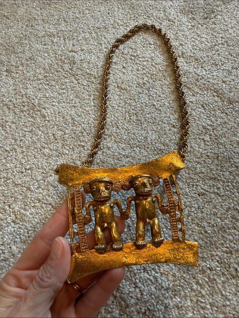 Costume jewelry Two-Figure Tribal Necklace Accent